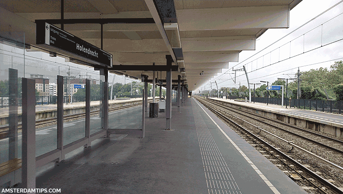 amsterdam holendrecht station