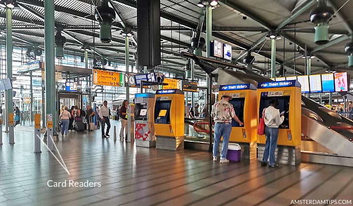 amsterdam schiphol station hall