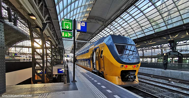 amsterdam stations - amsterdam central