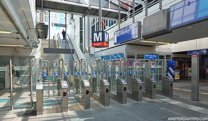 amsterdam zuid metro station