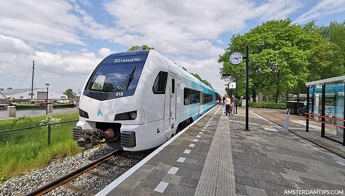 arriva train leeuwarden-stavoren line - stadler wink type