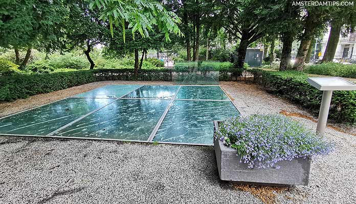 auschwitz monument wertheim park amsterdam