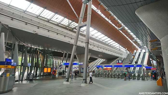 amsterdam bijlmer arena station hall