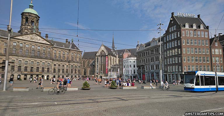 dam square amsterdam