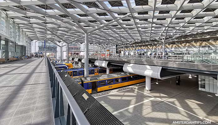 den haag centraal station hall