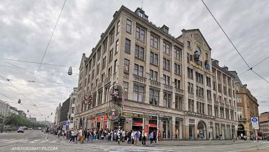 madame tussauds amsterdam building dam square