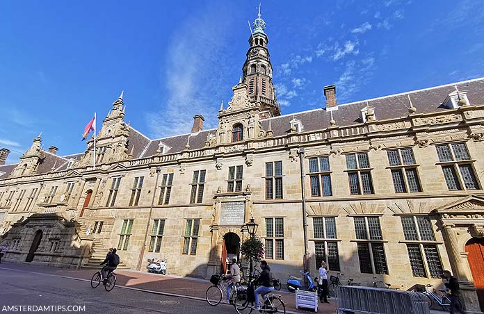 stadhuis leiden