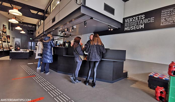 verzetsmuseum amsterdam entrance hall