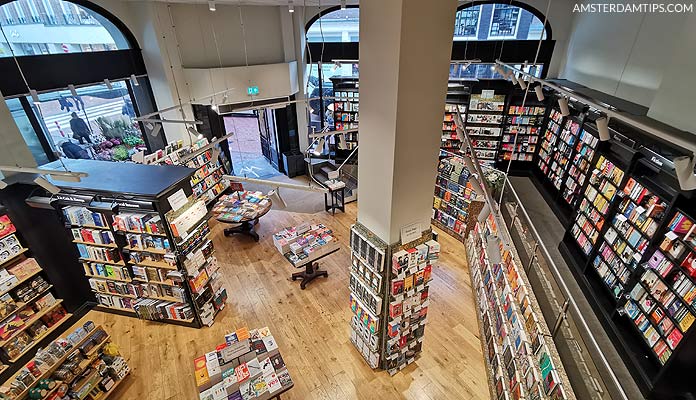 waterstones amsterdam ground floor