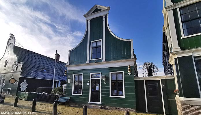 zaanse schans albert heijn store